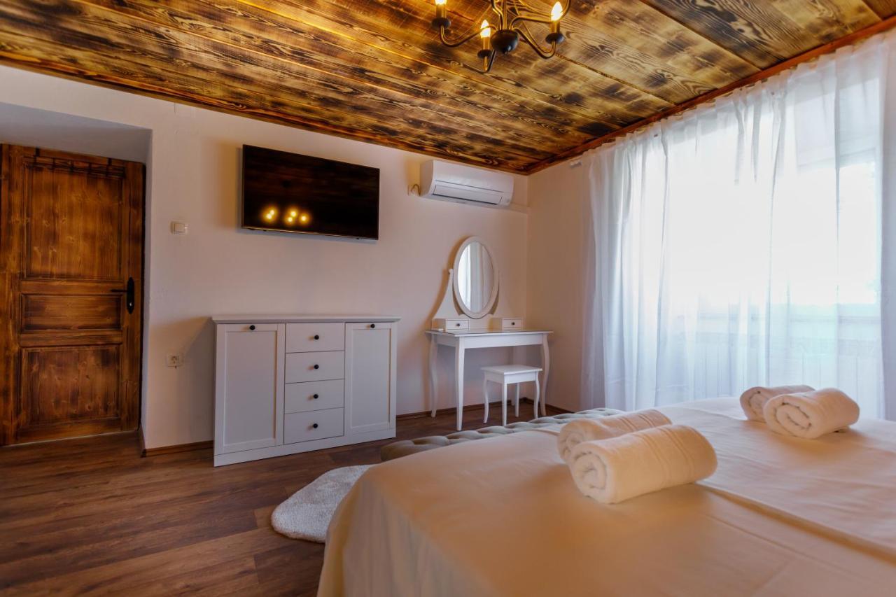 Rustic Apartment Evelin Кърк Екстериор снимка