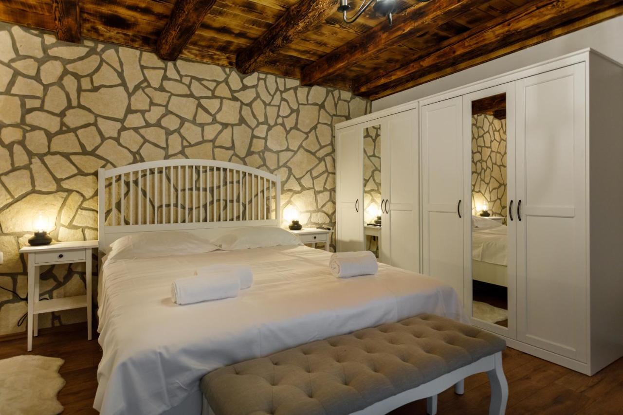 Rustic Apartment Evelin Кърк Екстериор снимка
