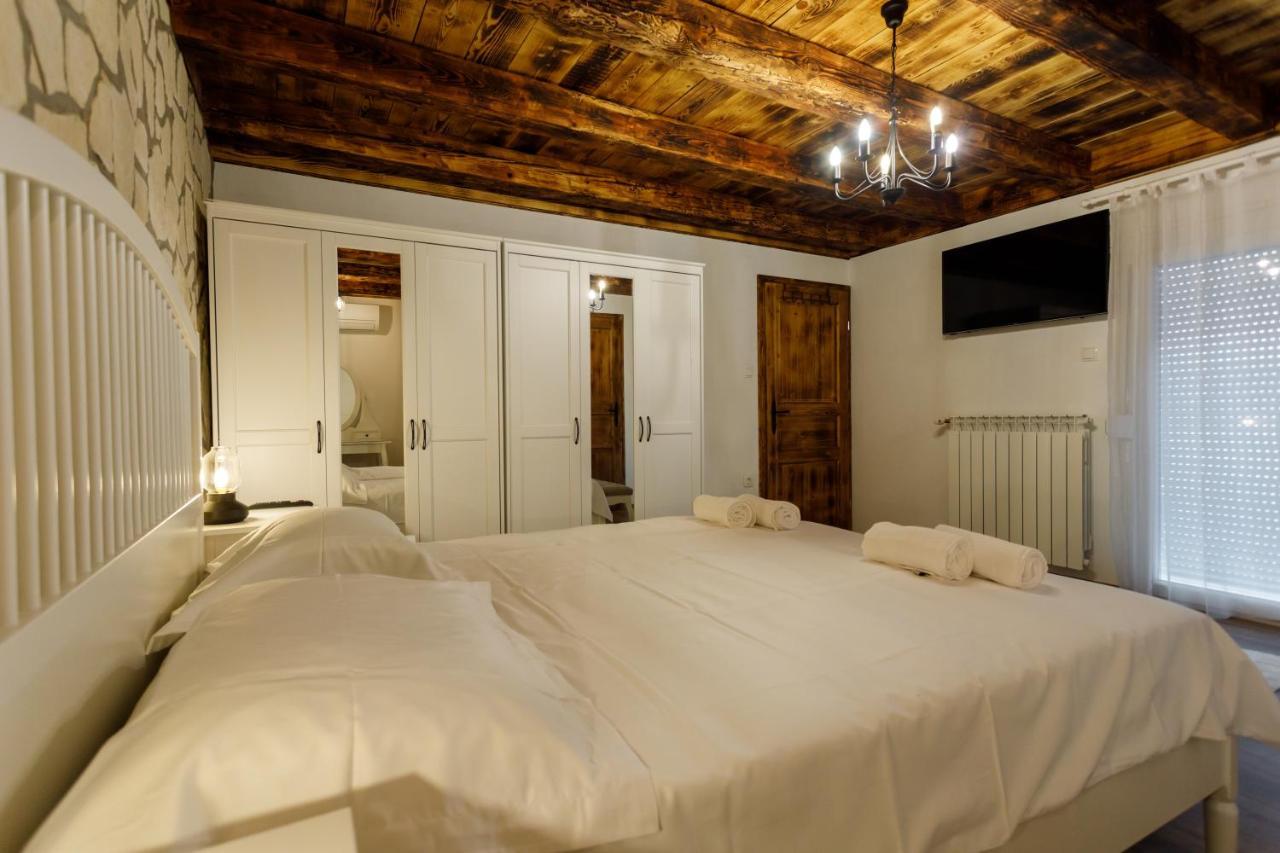 Rustic Apartment Evelin Кърк Екстериор снимка